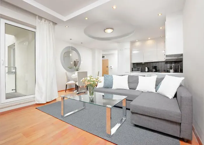 Homely Place Casa Verona - Stary Rynek - Parking Apartment Posen