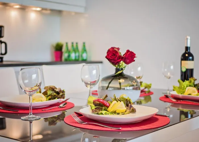 Apartment Homely Place Casa Verona - Stary Rynek - Parking