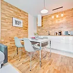 Apartamenty Homely Place Casa Verona - Stary Rynek - Parking Apartment