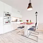 Homely Place Casa Verona - Stary Rynek - Parking Apartman