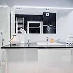 Apartamenty Homely Place Casa Verona - Stary Rynek - Parking Apartment *